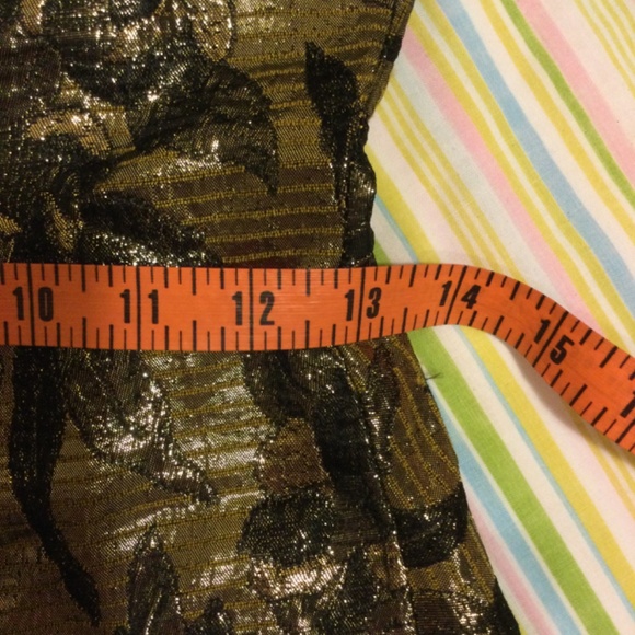 Beautiful Gold and Black Skirt Set - Picture 7 of 14